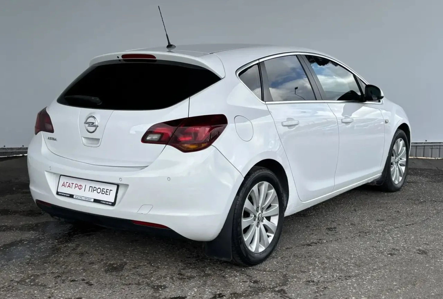 Opel Astra, 2012