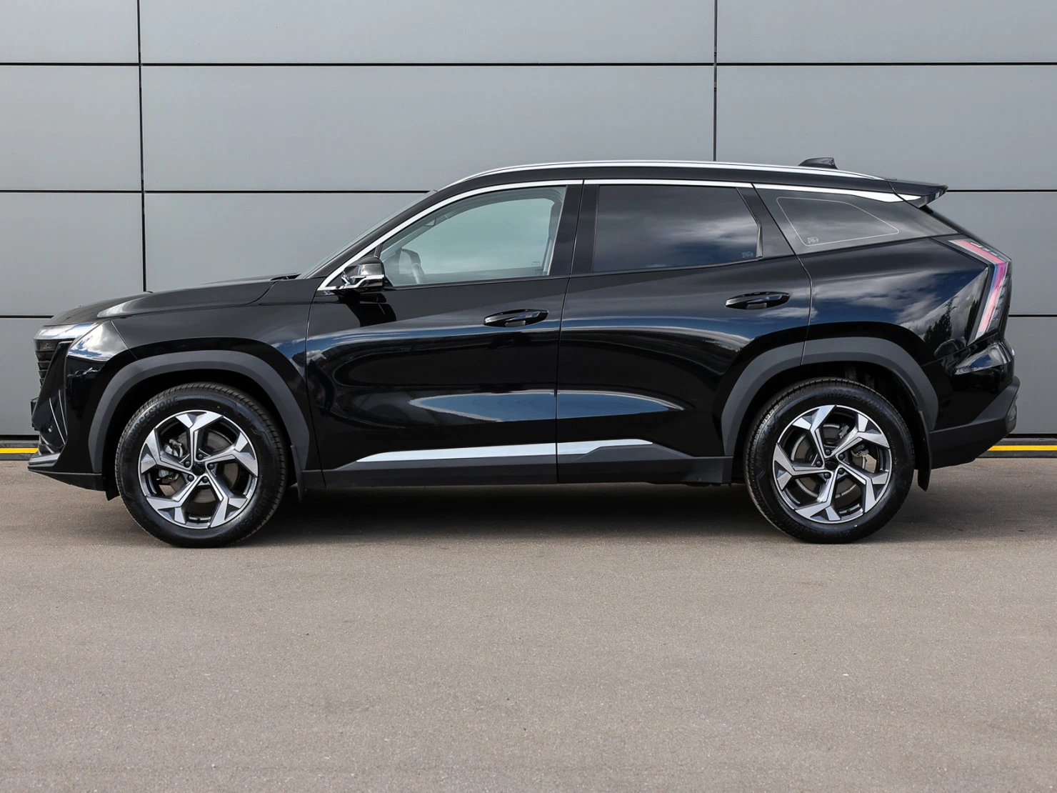 Geely Atlas, 2024