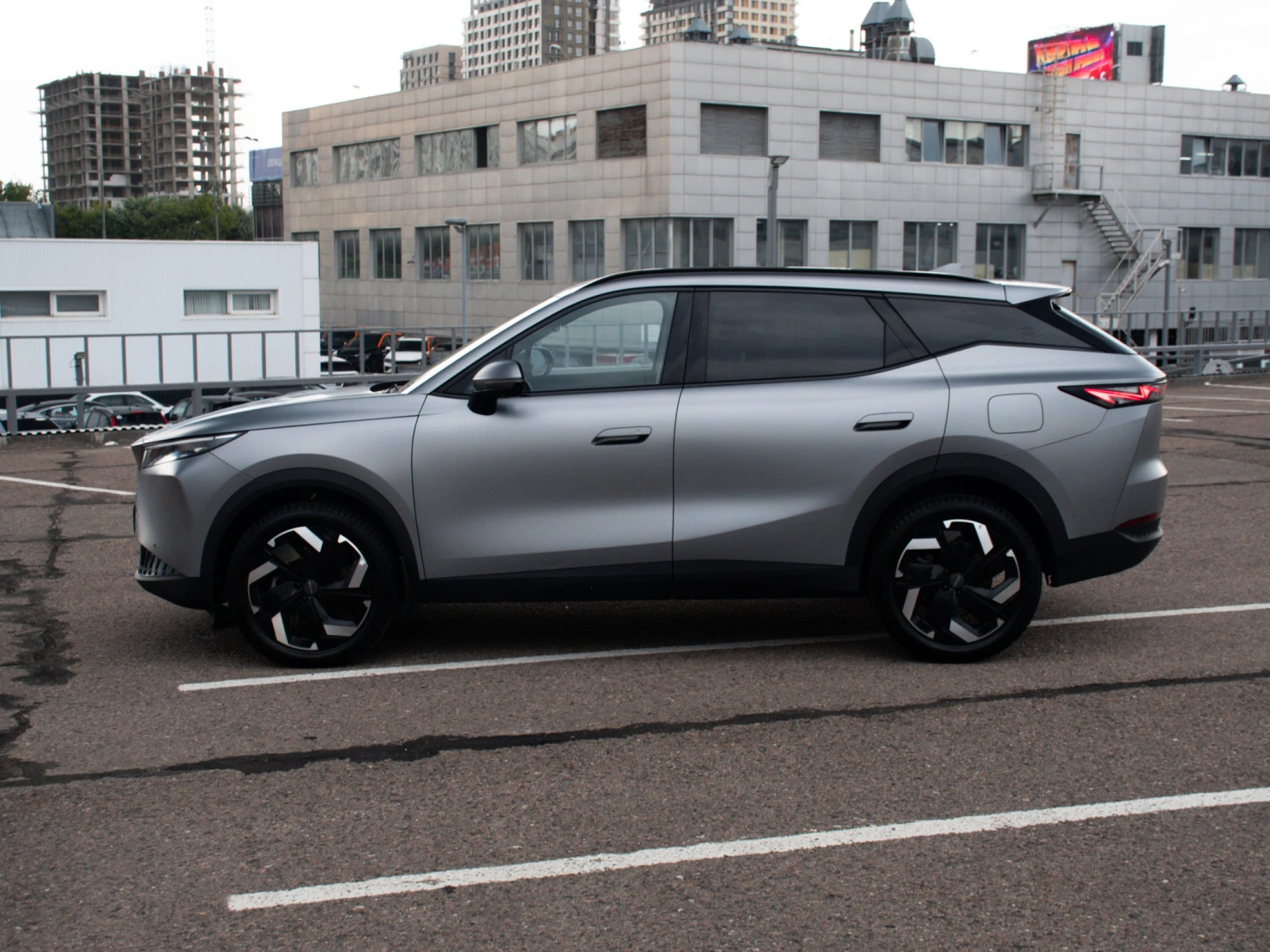 OMODA C7, 2025