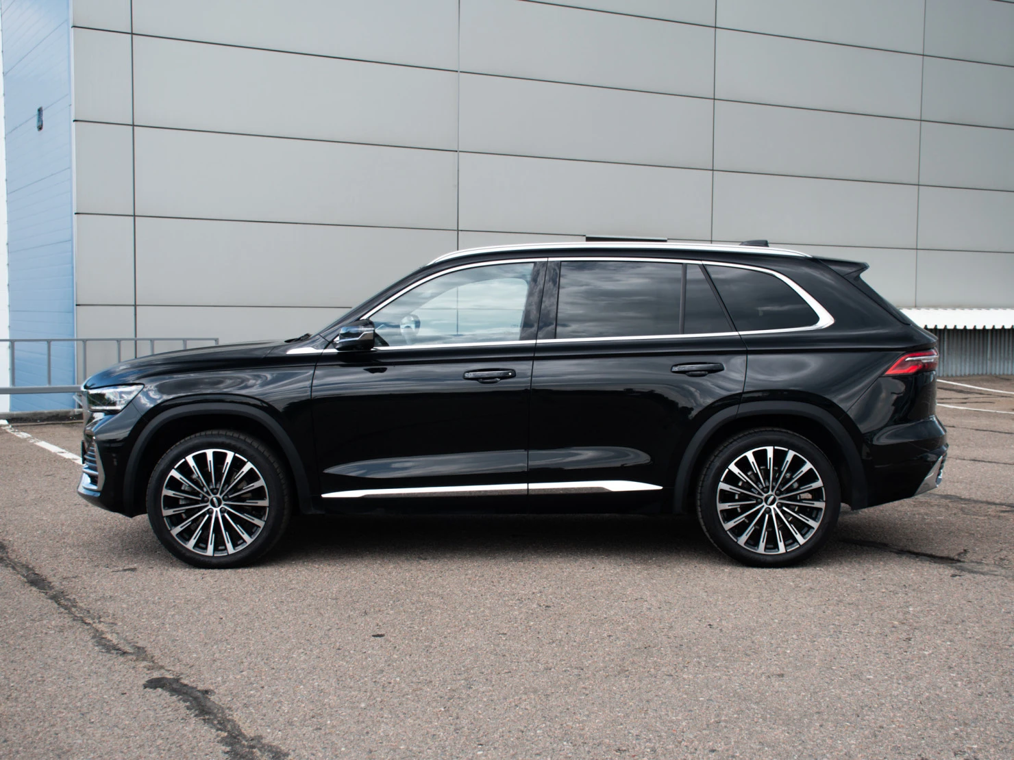 Geely Monjaro, 2025