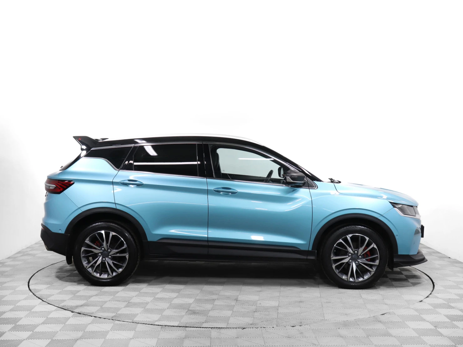 Geely Coolray, 2023
