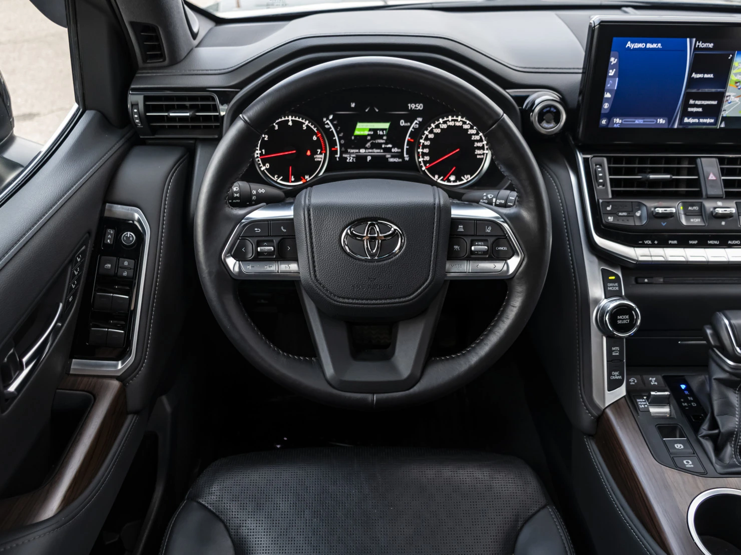 Toyota Land Cruiser, 2024