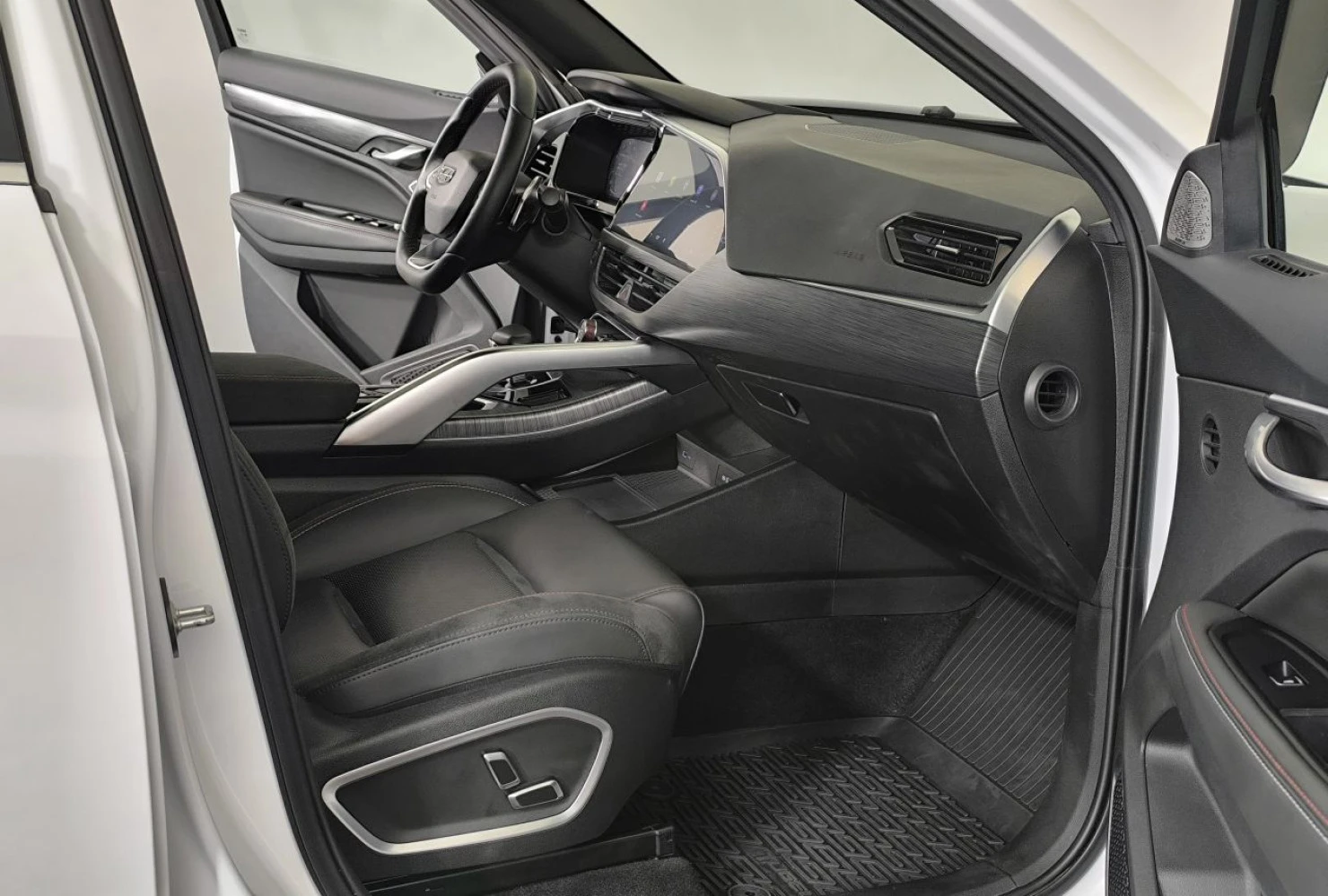 Geely Tugella, 2022