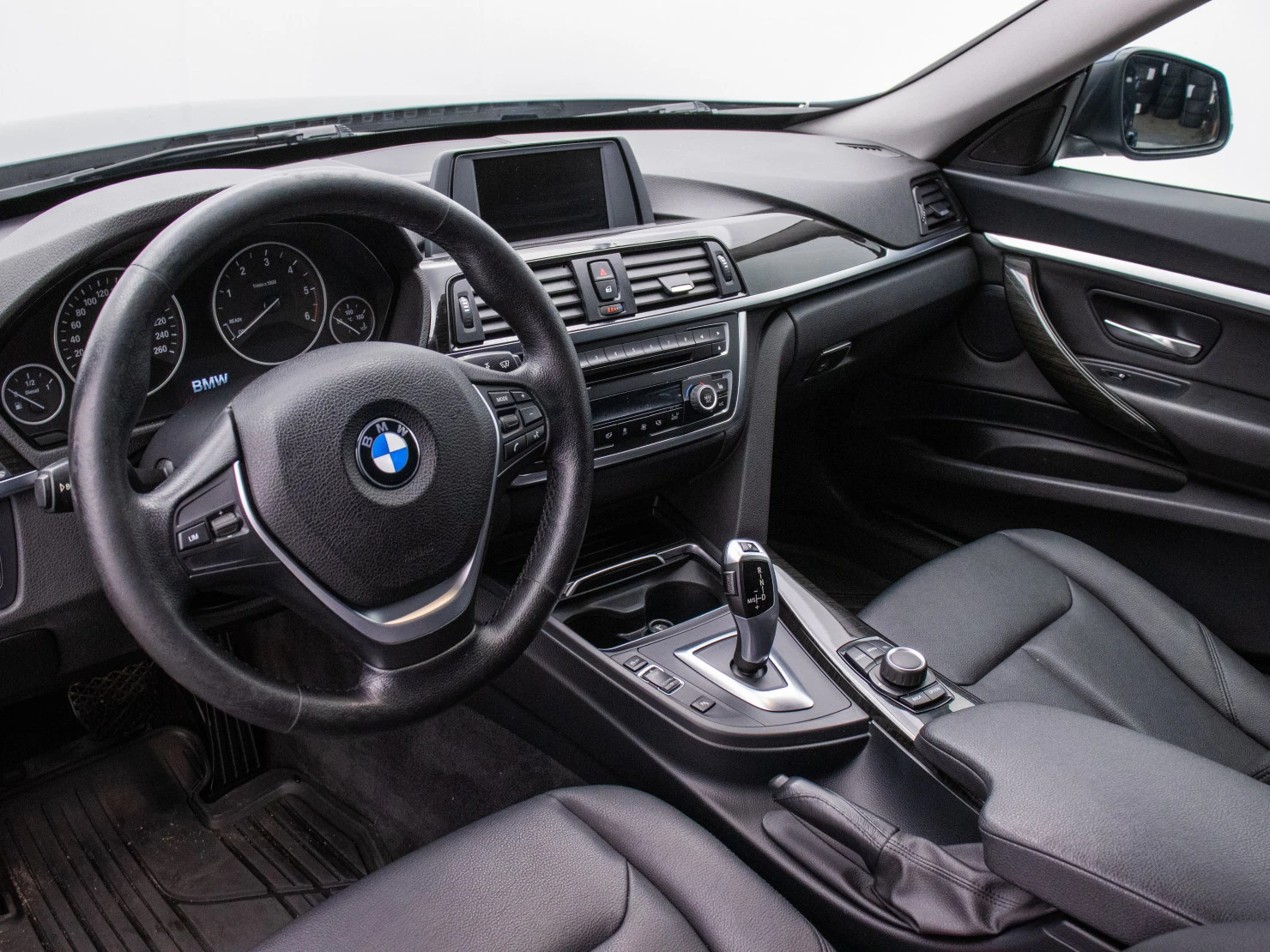 BMW 3 серии, 2015