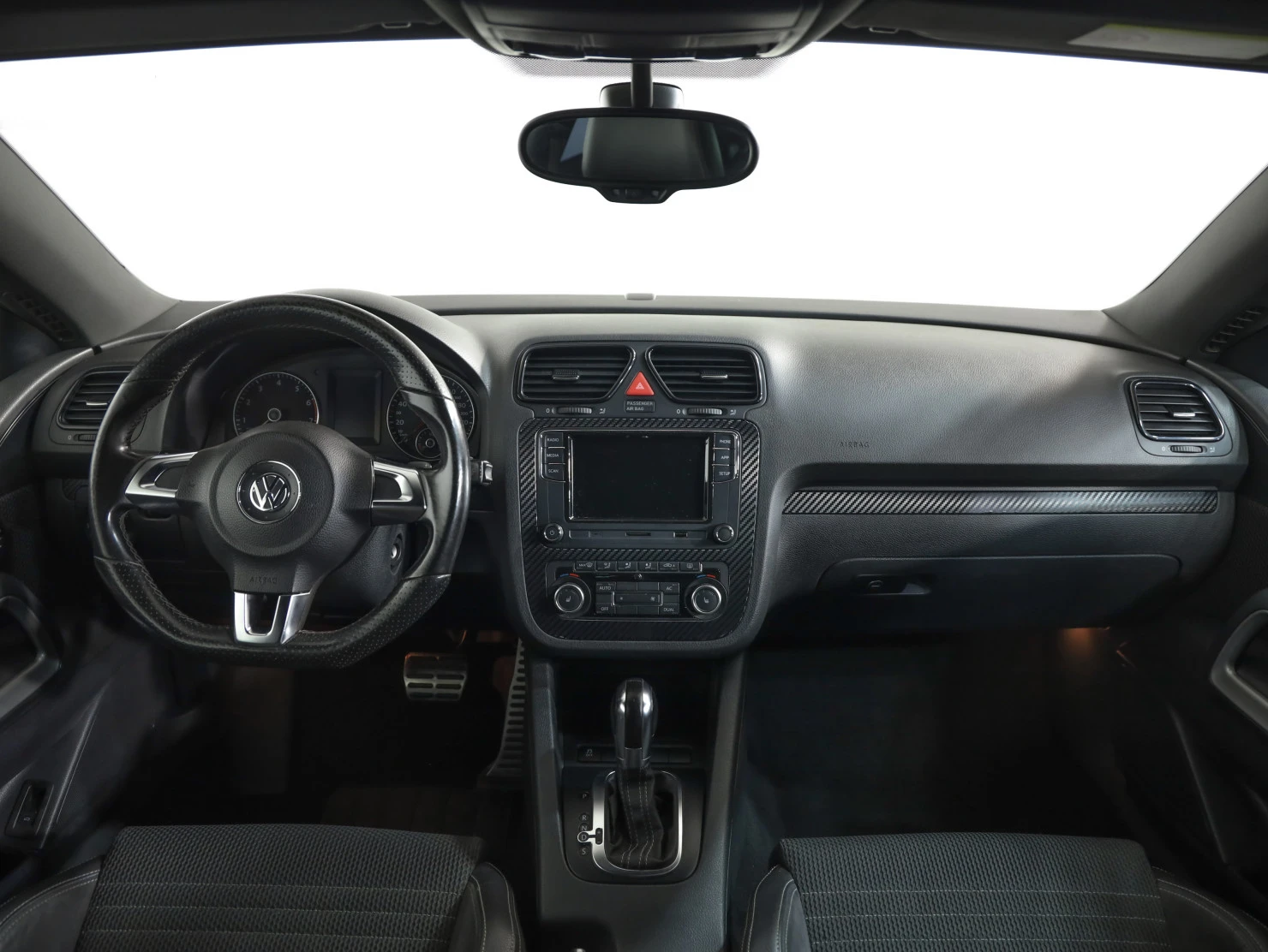 Volkswagen Scirocco, 2011
