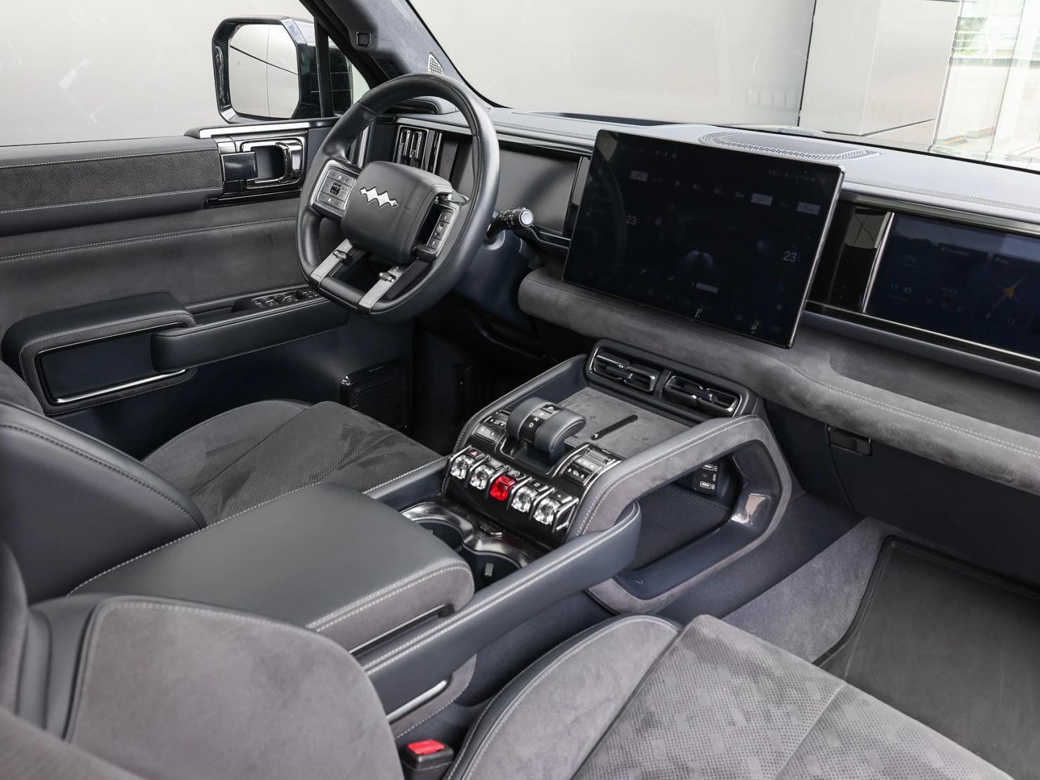 BYD FangChengBao Leopard 5, 2024