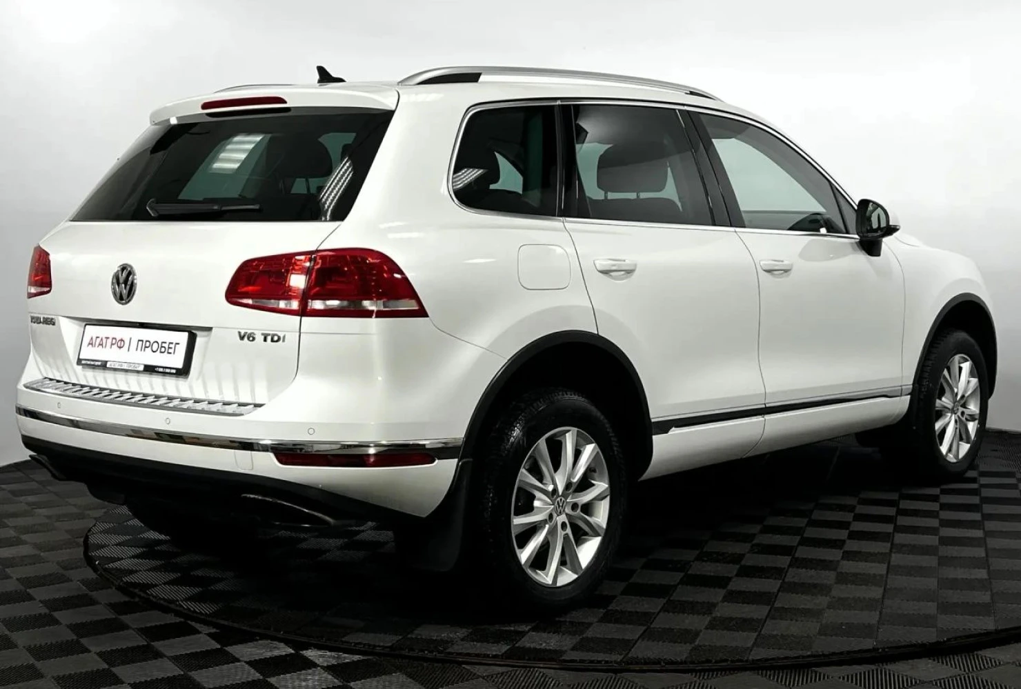 Volkswagen Touareg, 2015