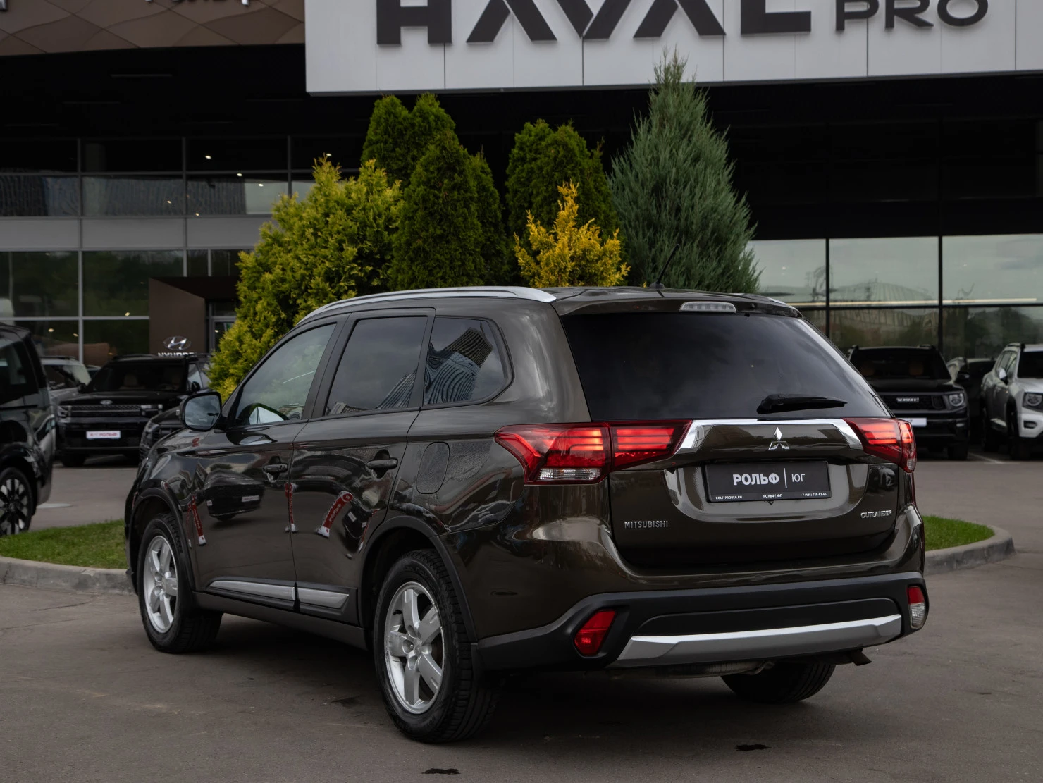 Mitsubishi OUTLANDER, 2015