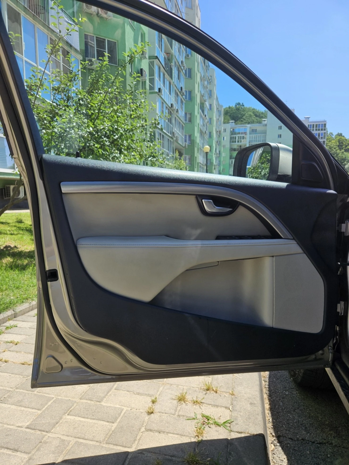 Volvo XC70, 2011