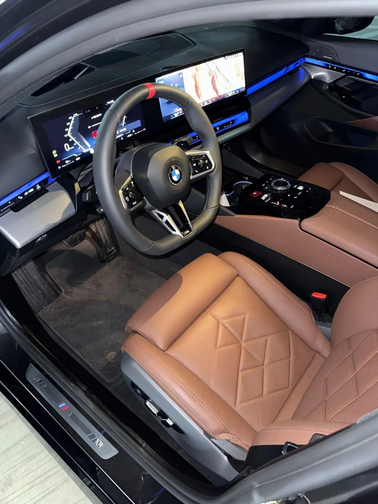 BMW 5 серии, 2025