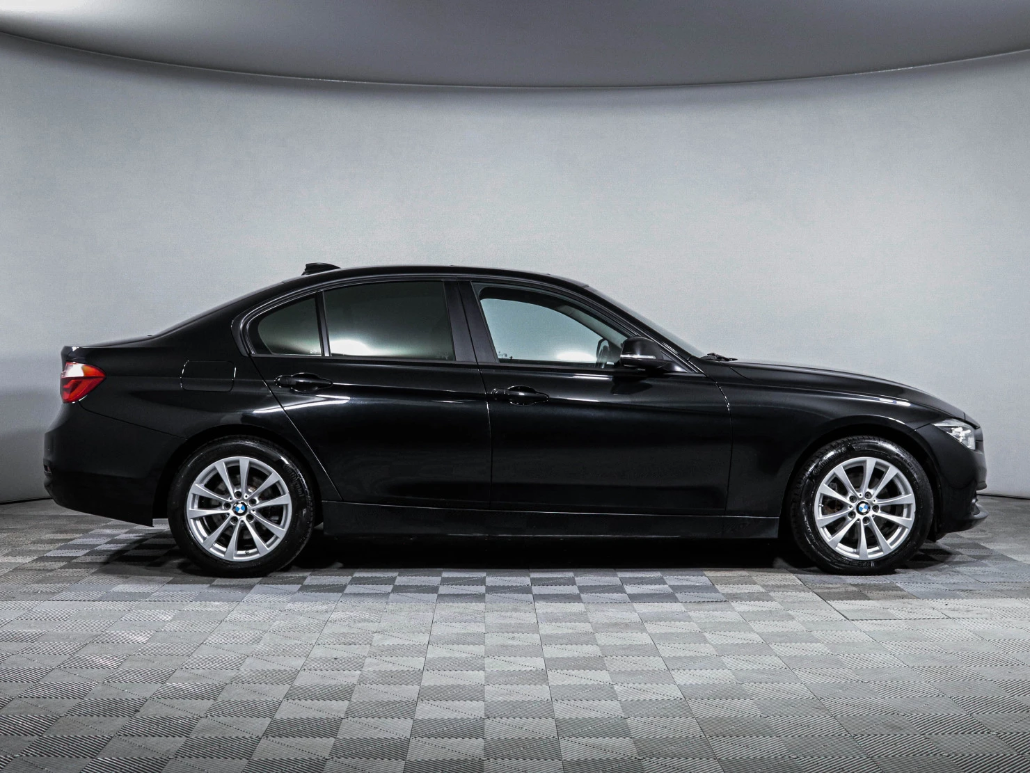 BMW 3 серии, 2017