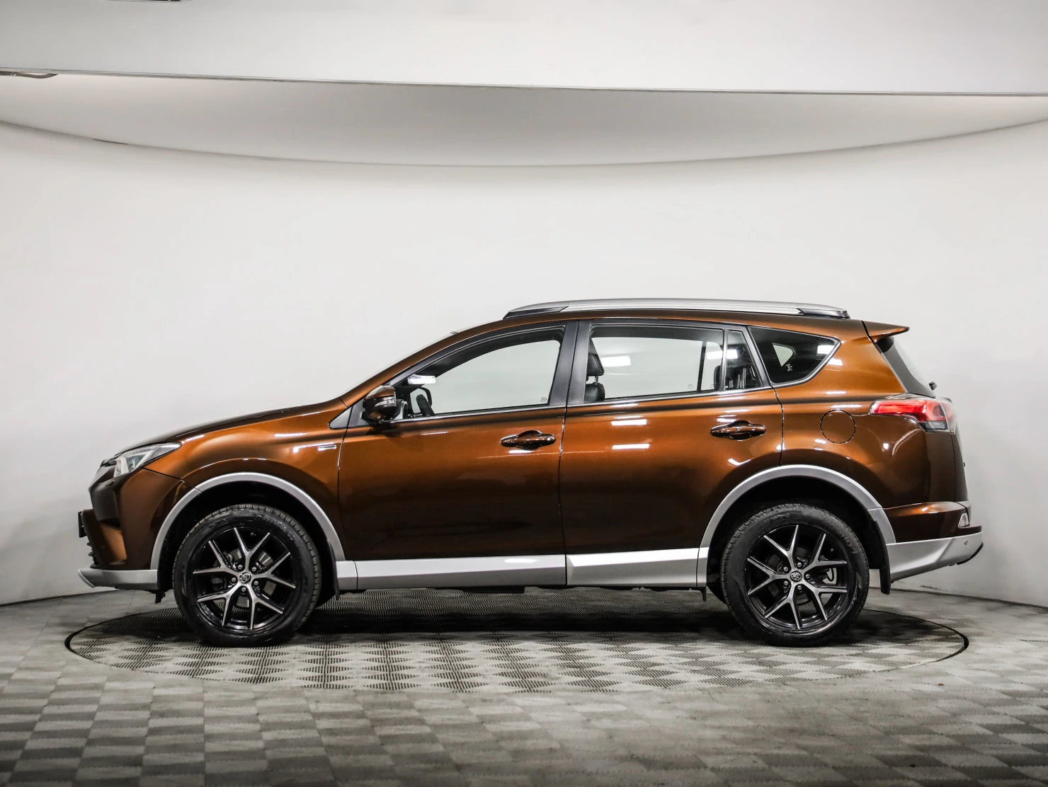 Toyota RAV4, 2016