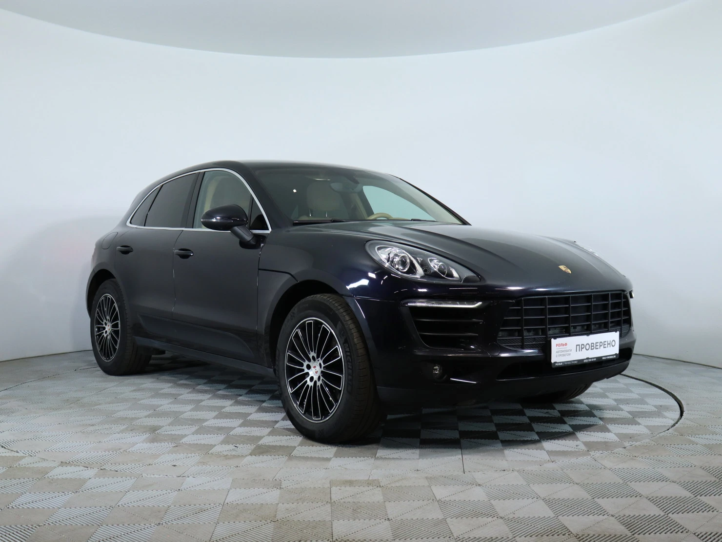 Porsche Macan, 2014