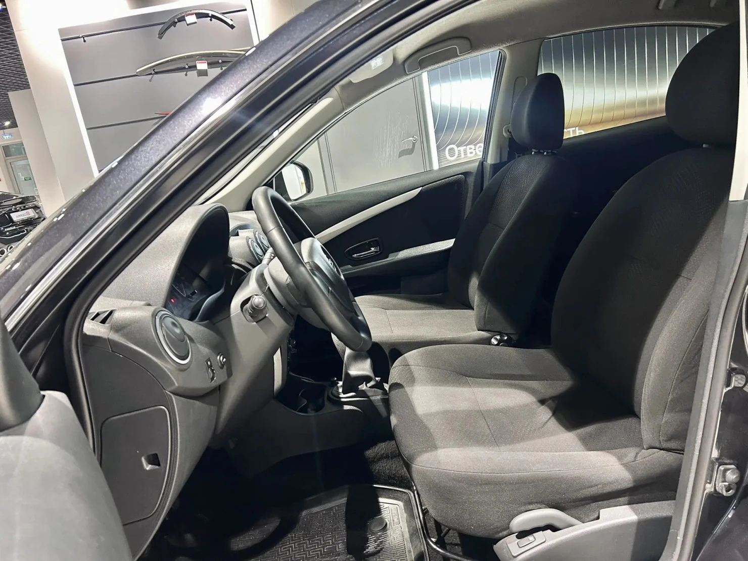 Nissan Almera, 2013