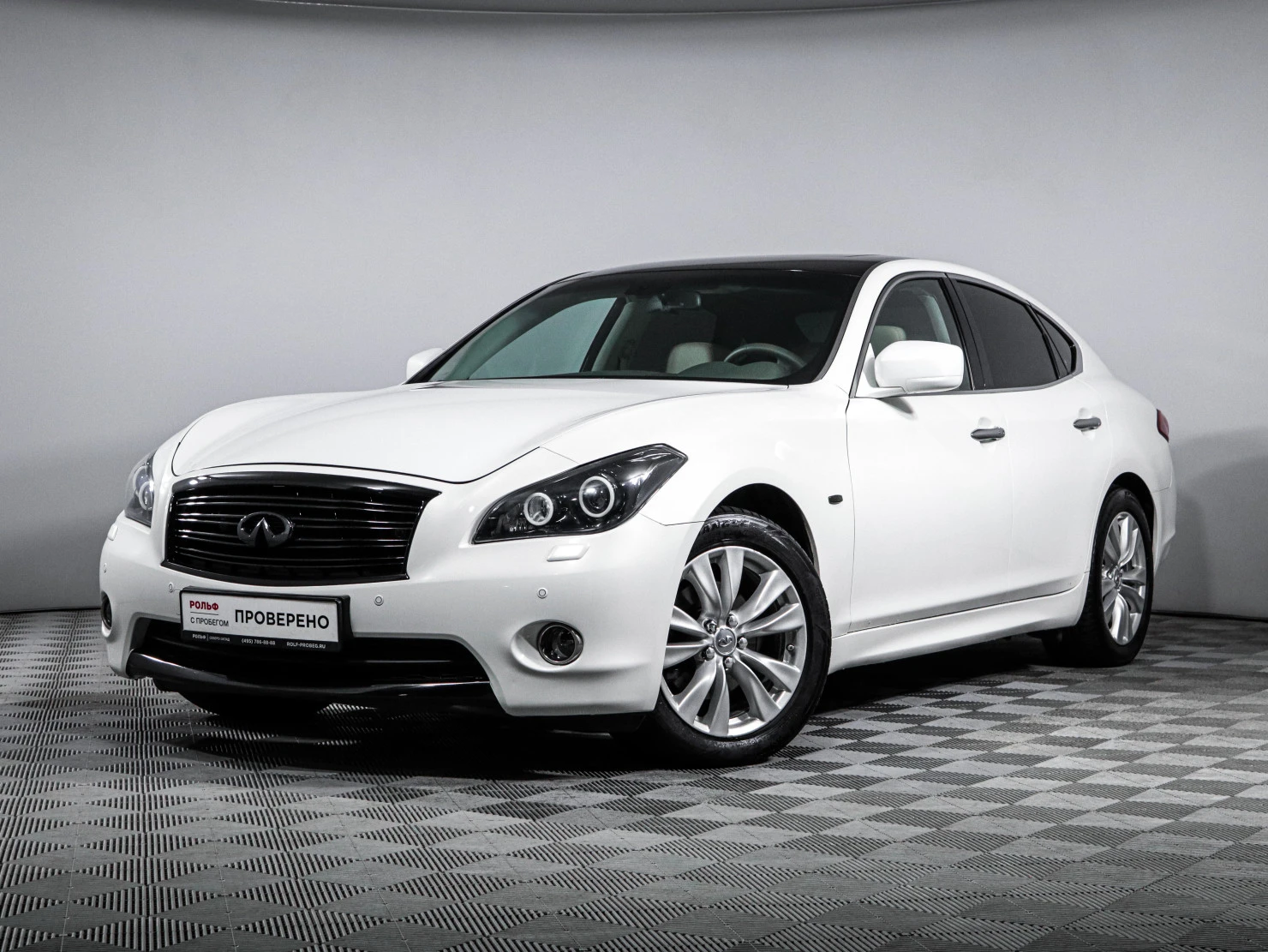 Infiniti M, 2010