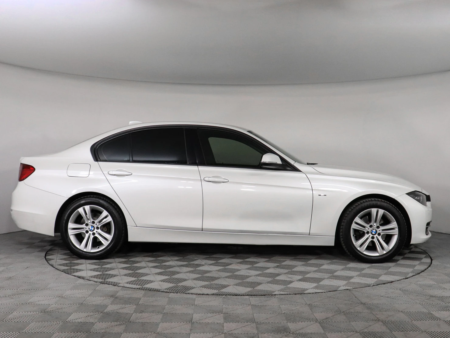 BMW 3 серии, 2015