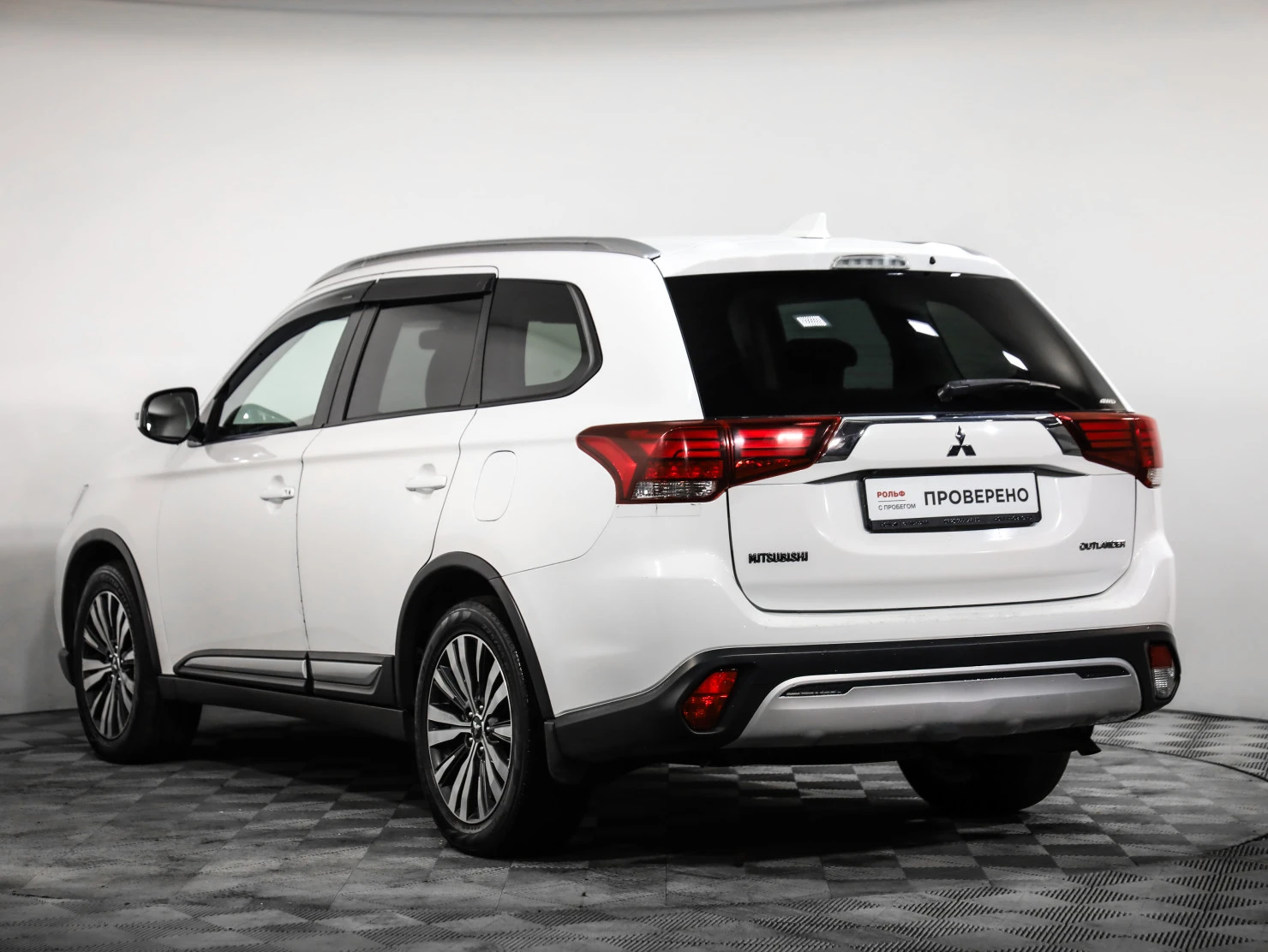 Mitsubishi OUTLANDER, 2019