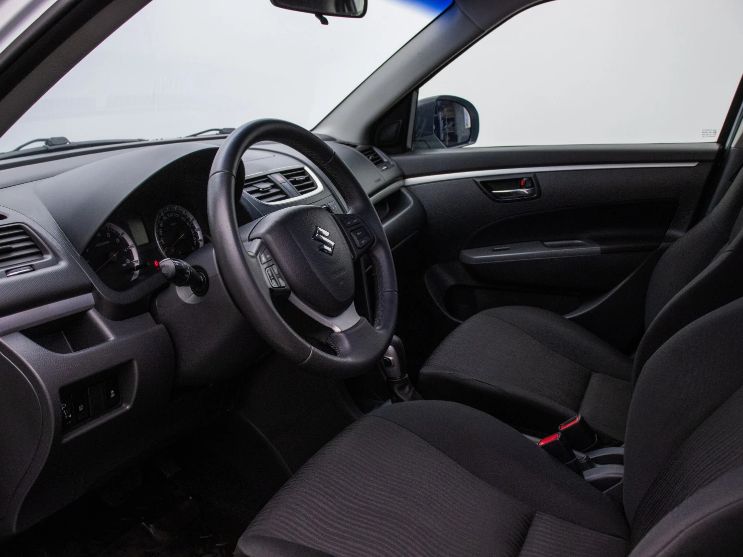 Suzuki Swift, 2011
