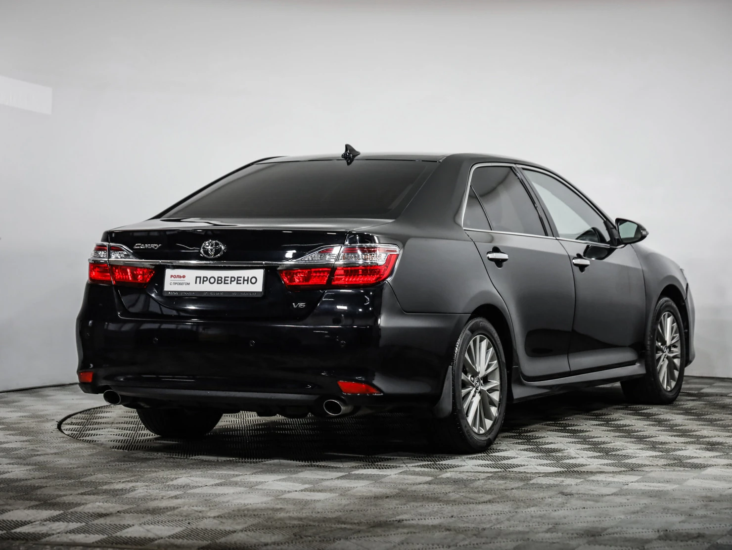 Toyota Camry, 2017