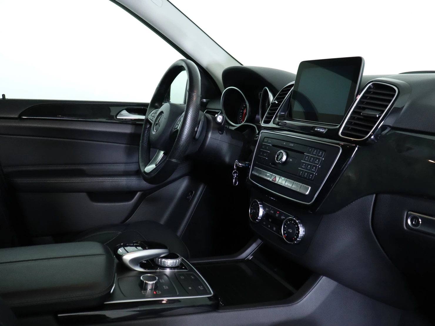 Mercedes-Benz GLE, 2016