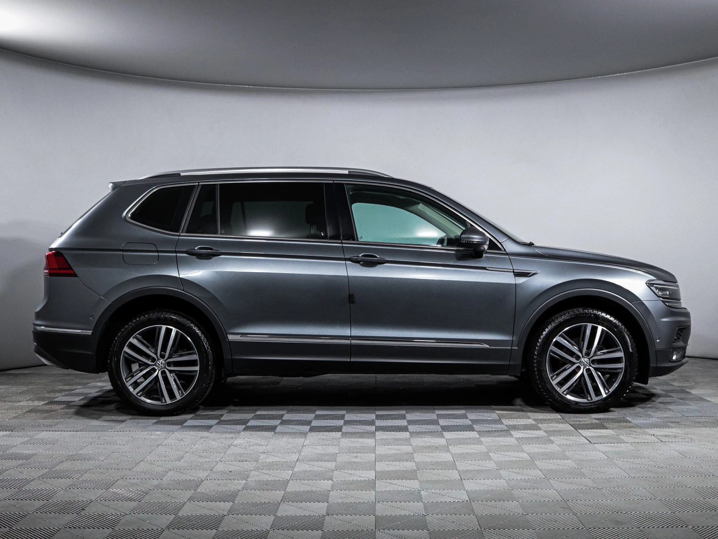Volkswagen Tiguan, 2020