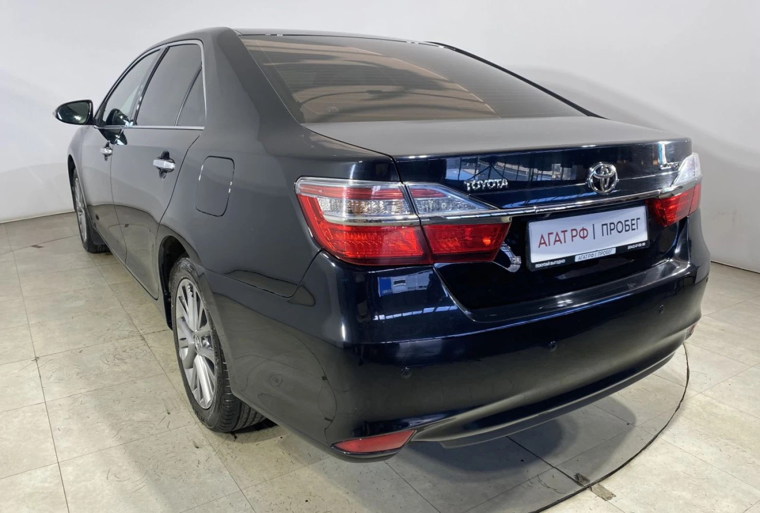 Toyota Camry, 2016