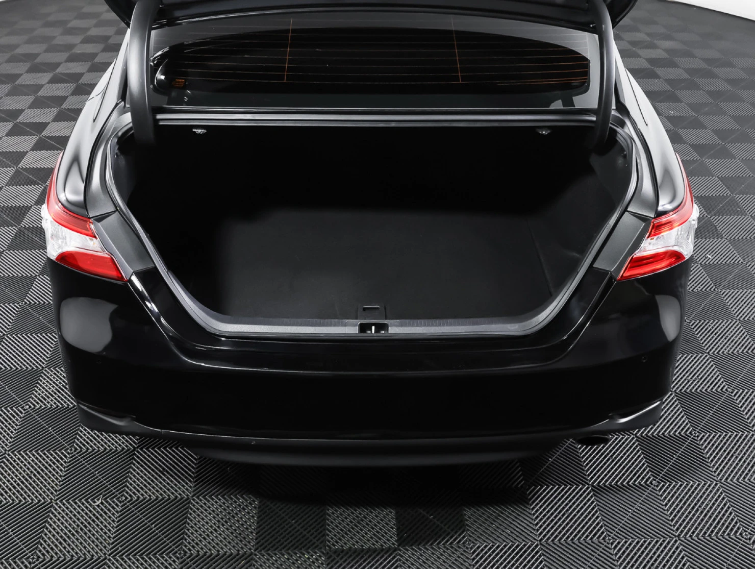 Toyota Camry, 2019