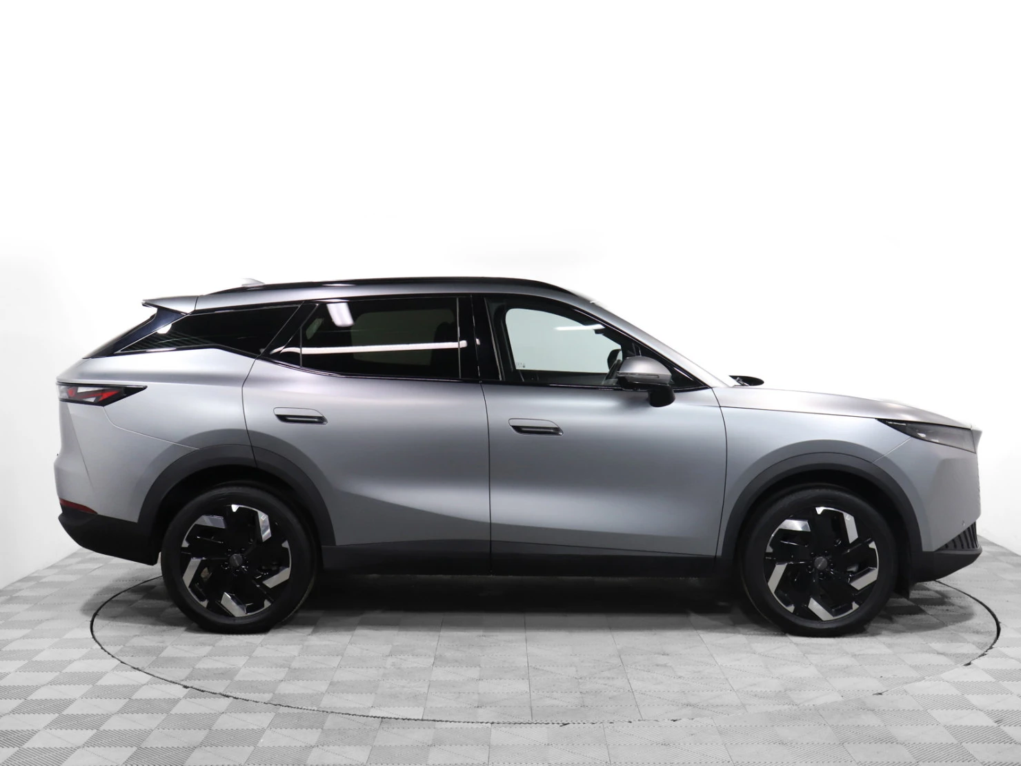 OMODA C7, 2025