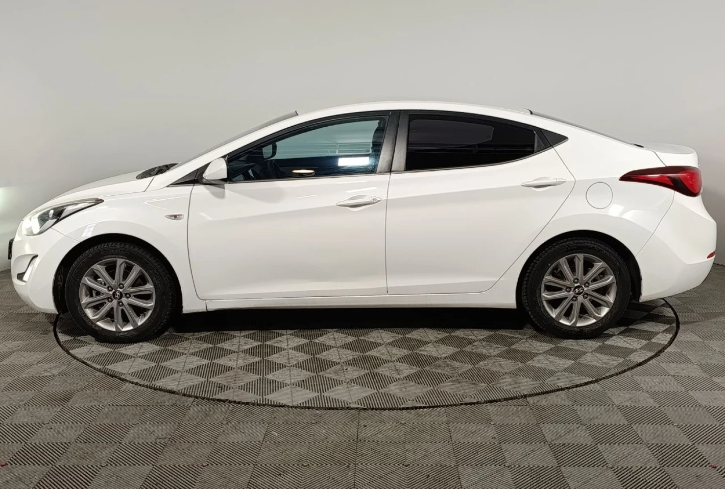 Hyundai Elantra, 2015
