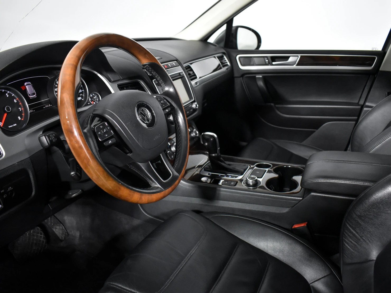 Volkswagen Touareg, 2015