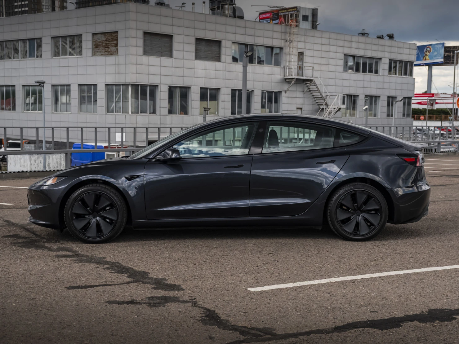 Tesla Model 3, 2025