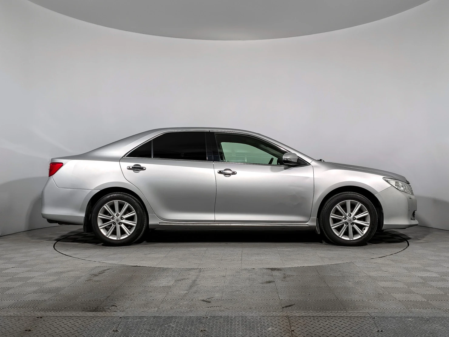 Toyota Camry, 2011