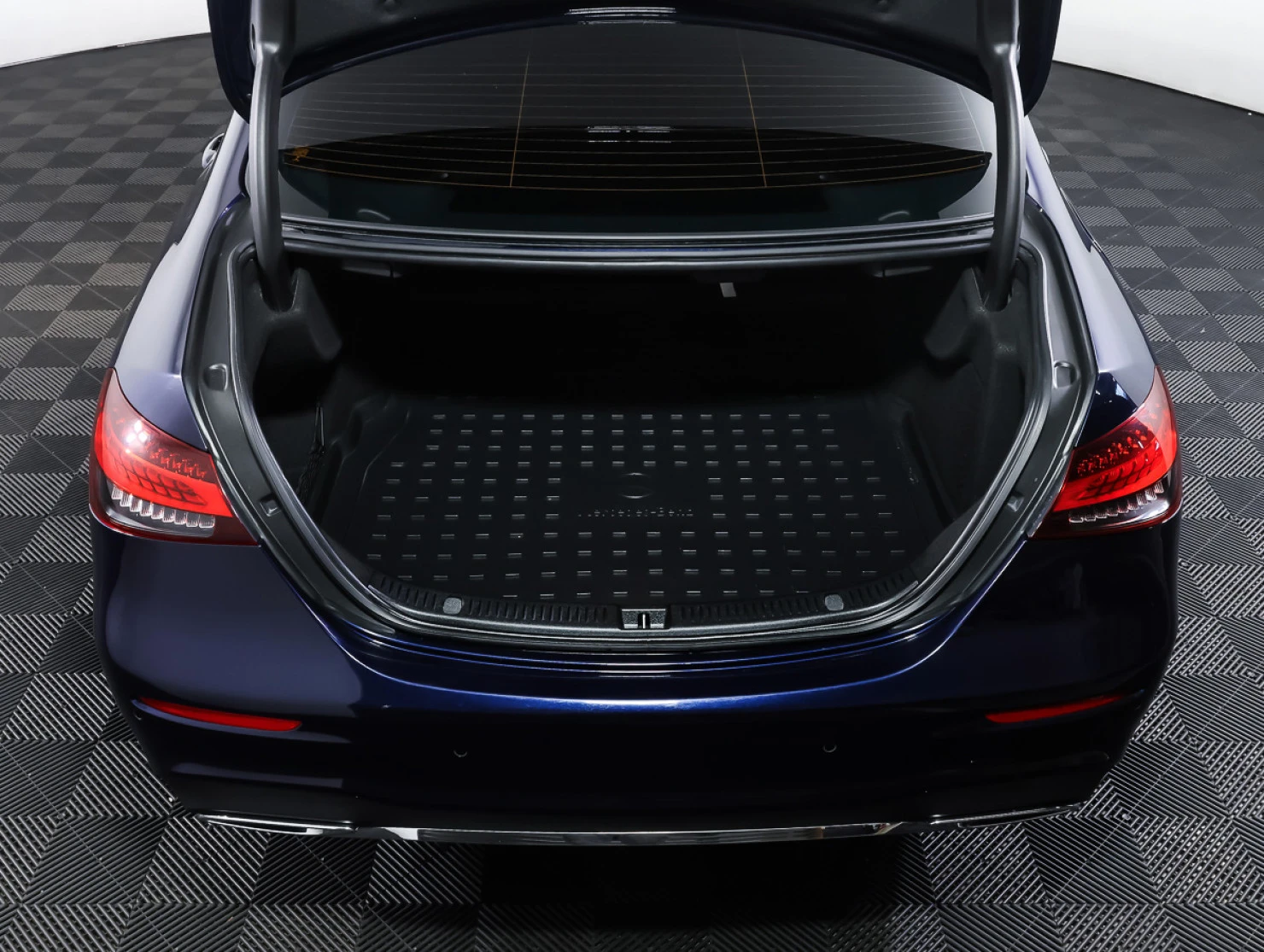 Mercedes-Benz E-Класс, 2021