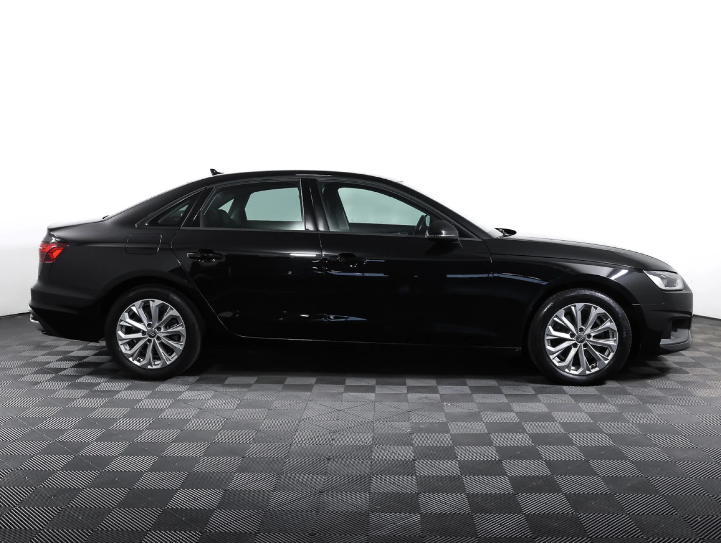 Audi A4, 2020