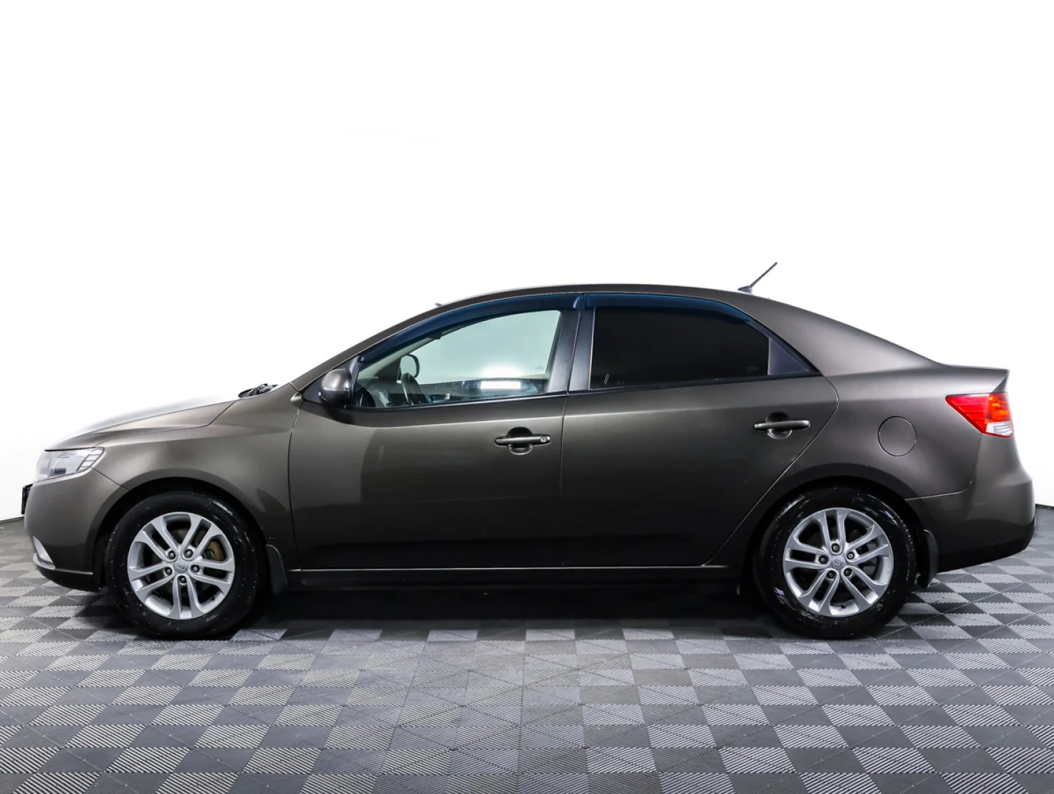 Kia Cerato, 2011