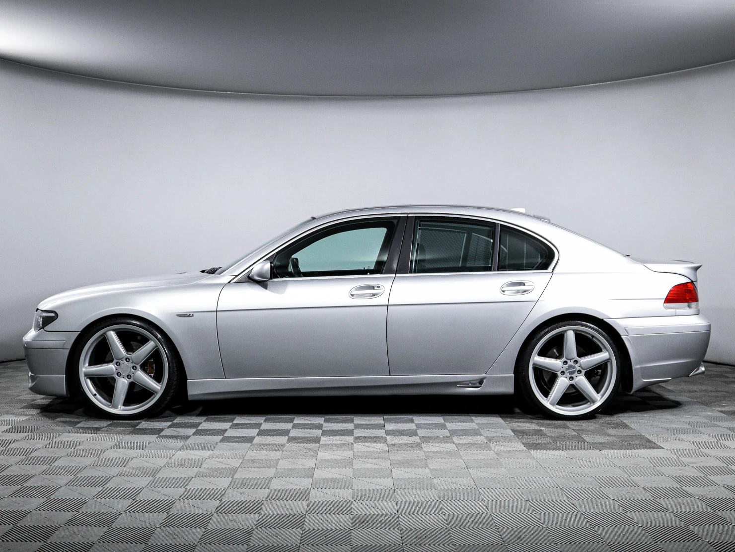 BMW 7 серии, 2002