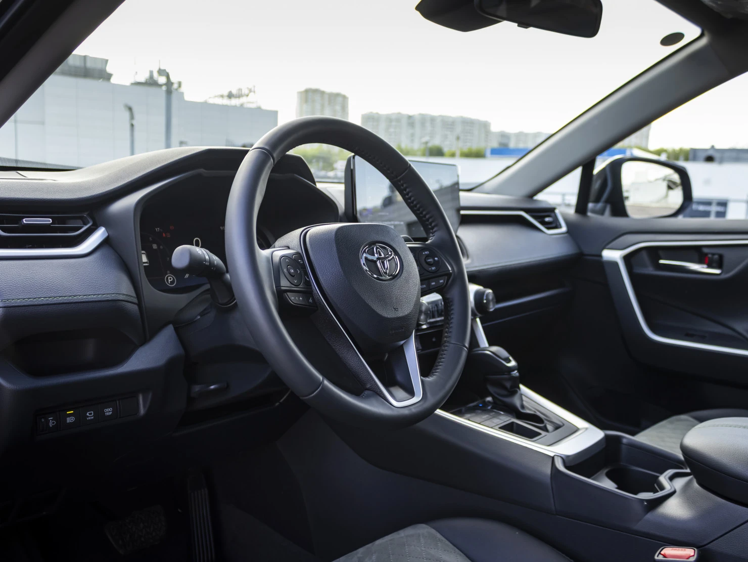 Toyota RAV4, 2023
