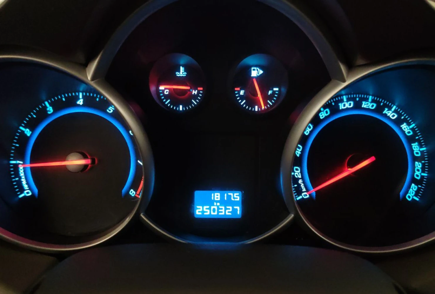Chevrolet Cruze, 2010