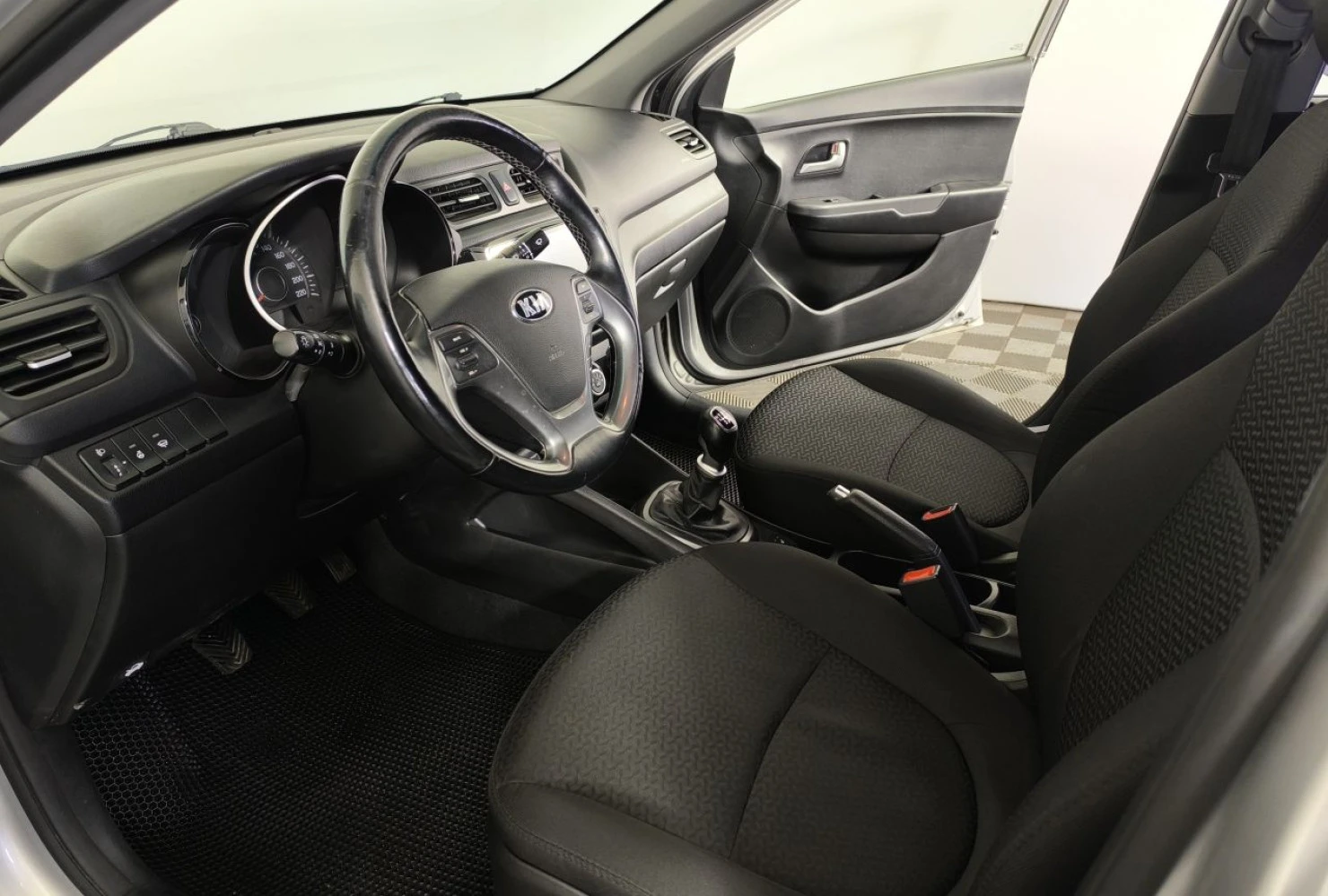 Kia Rio, 2015