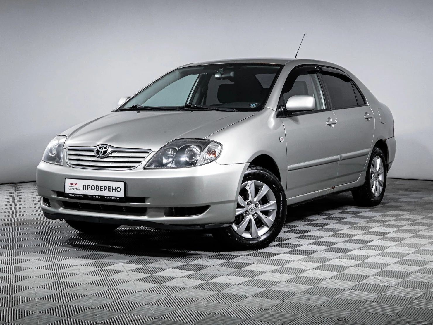 Toyota Corolla, 2004