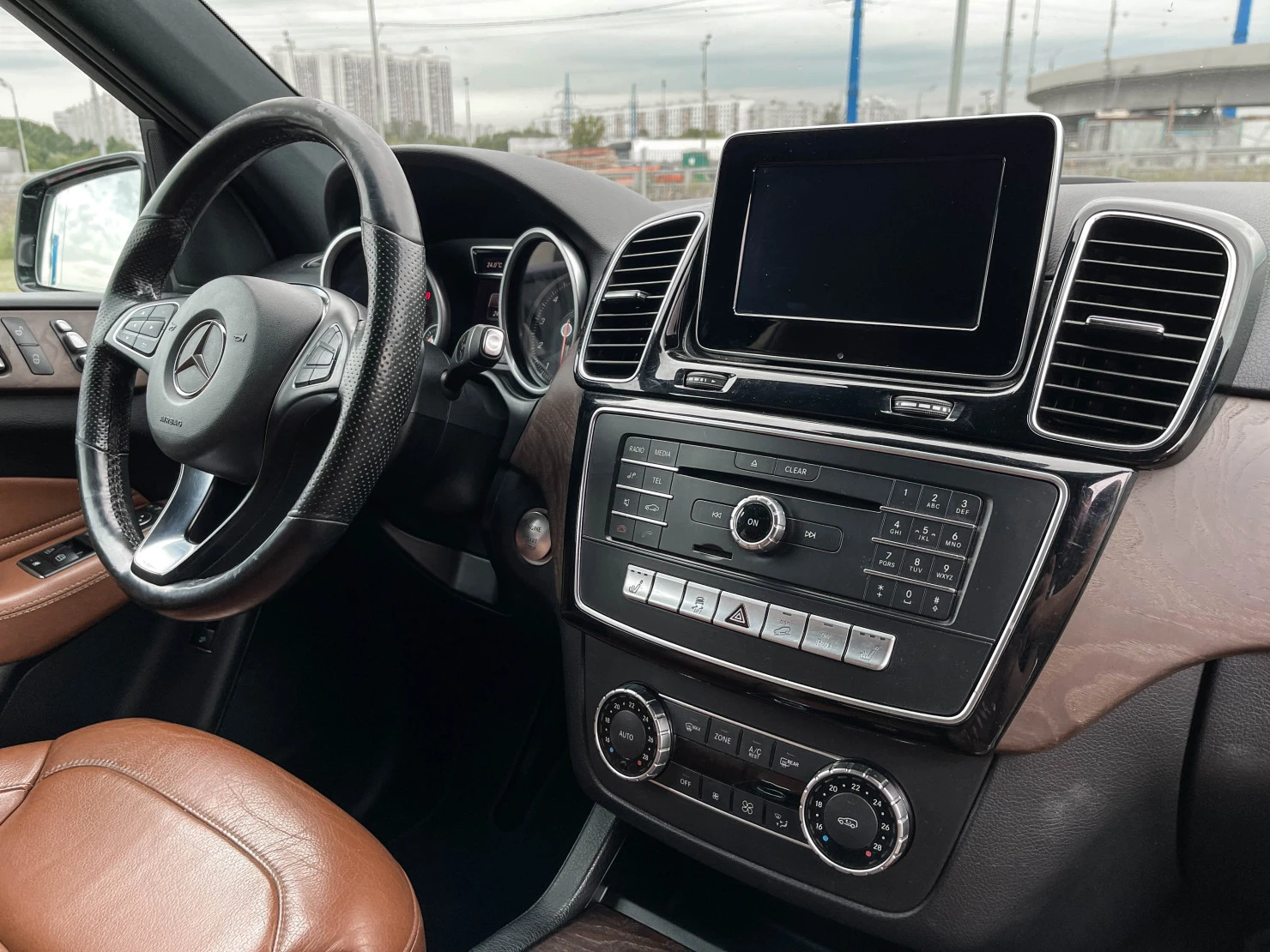 Mercedes-Benz GLE, 2015