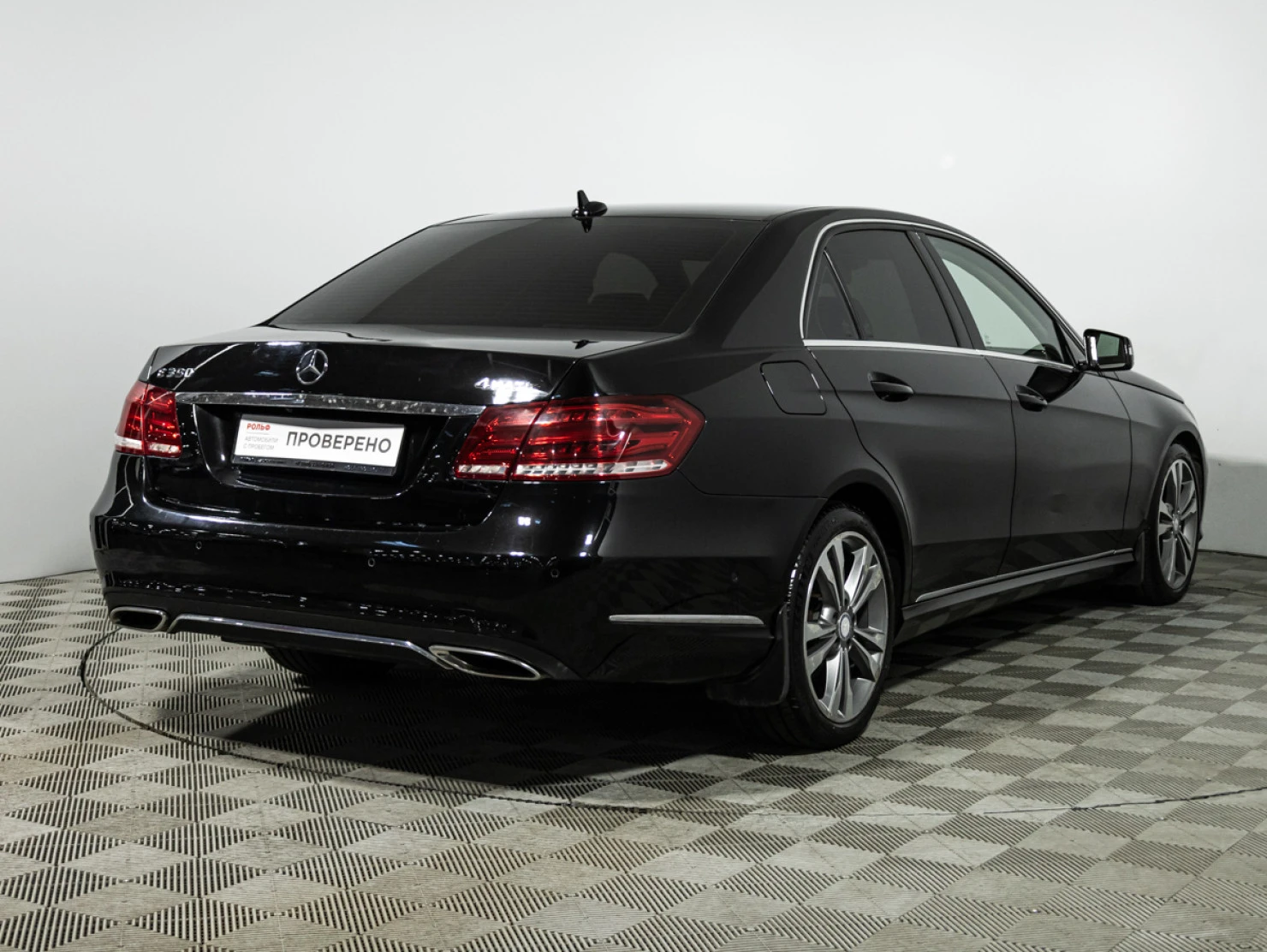Mercedes-Benz E-Класс, 2013