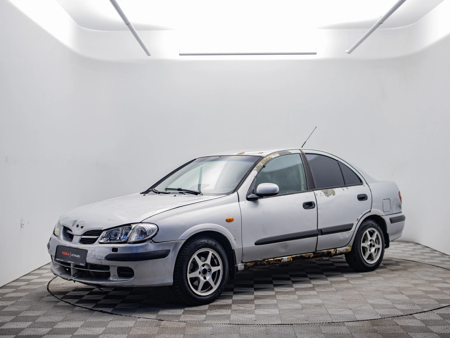 Nissan Almera, 2001