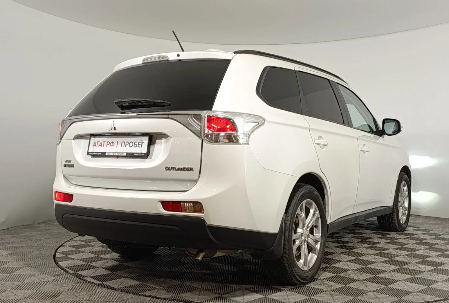 Mitsubishi OUTLANDER, 2013