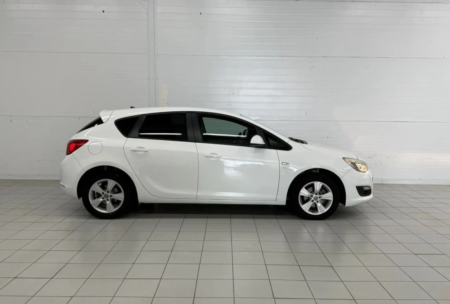 Opel Astra, 2013