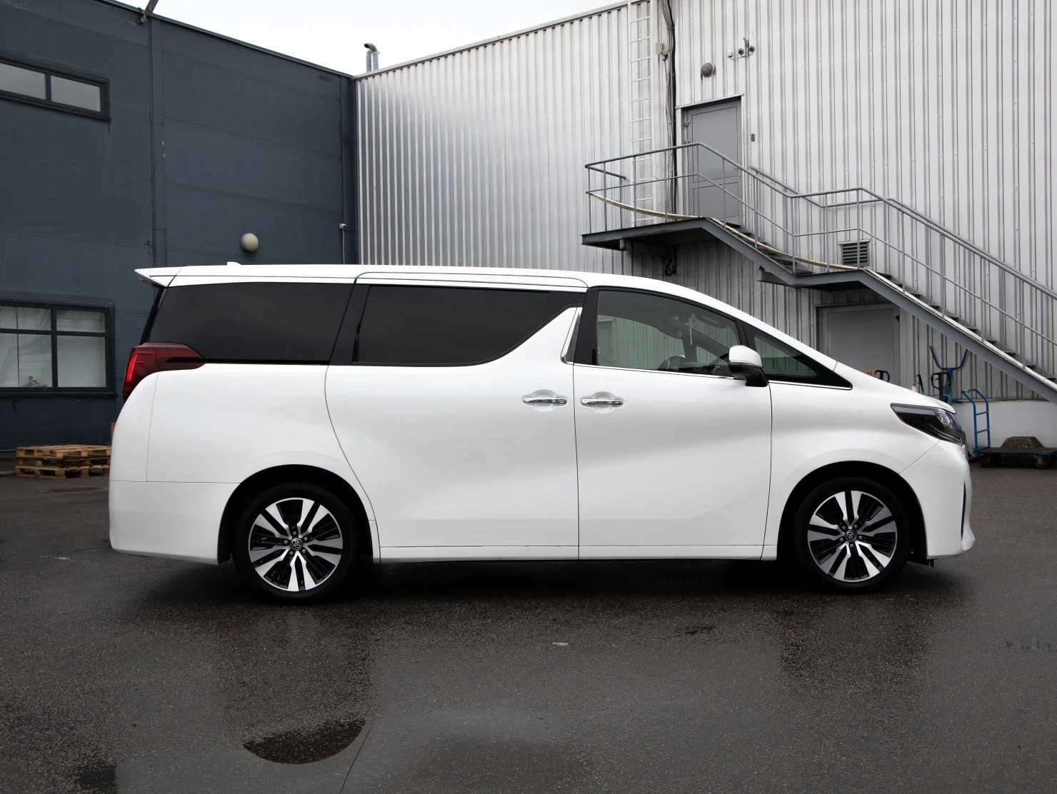 Toyota Alphard, 2019