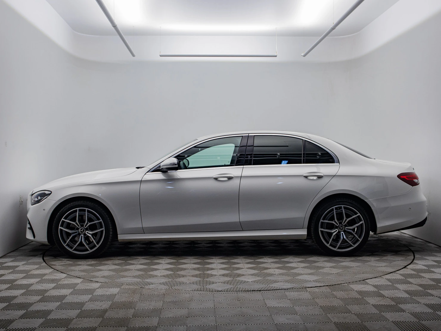 Mercedes-Benz E-Класс, 2021