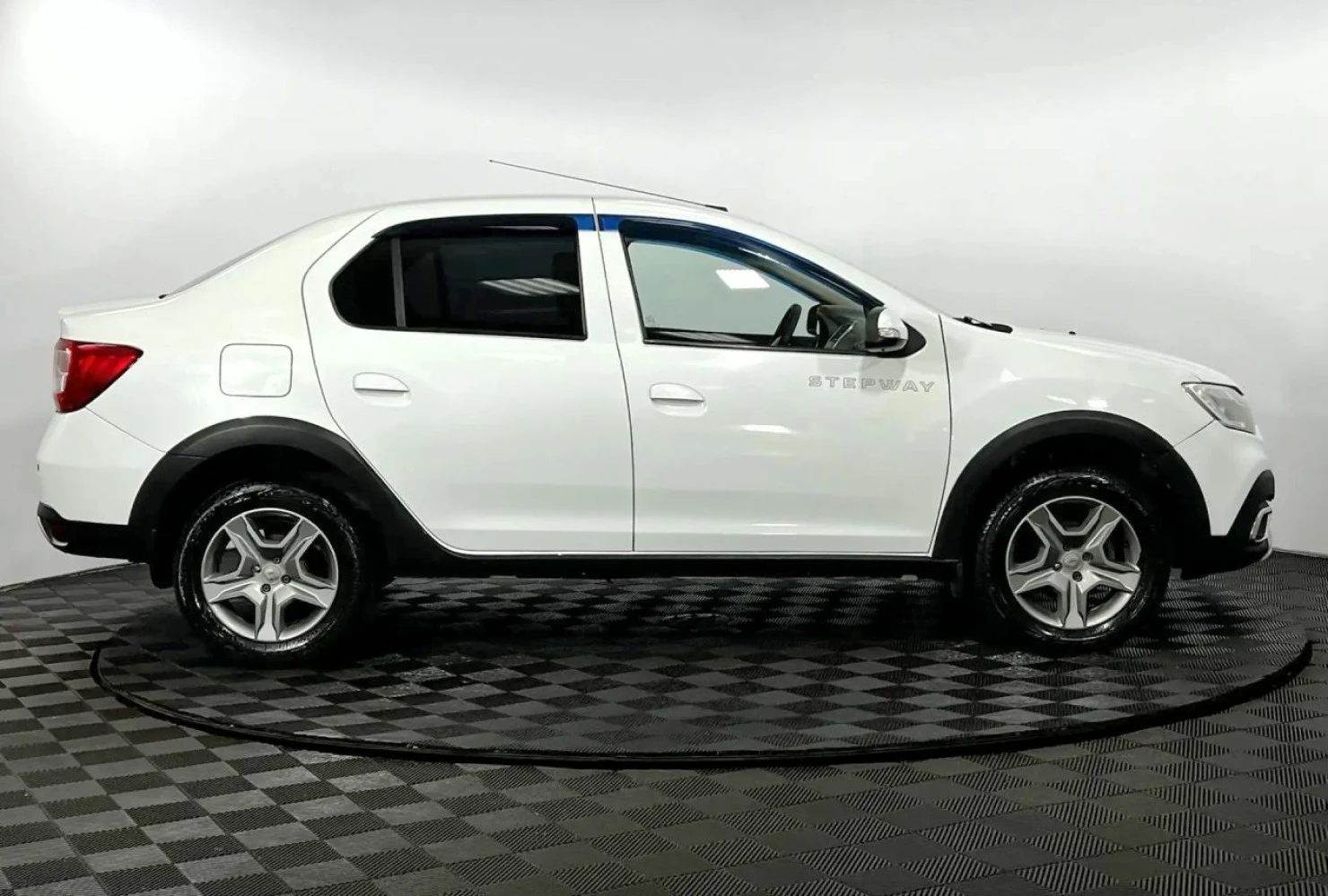 Renault Logan, 2019