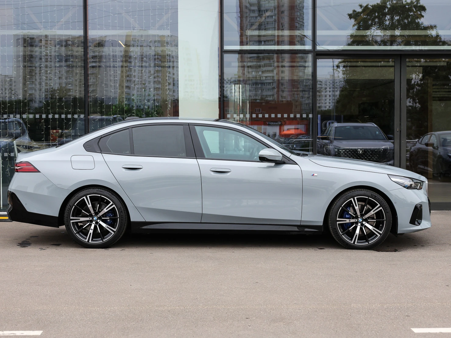 BMW 5 серии, 2024