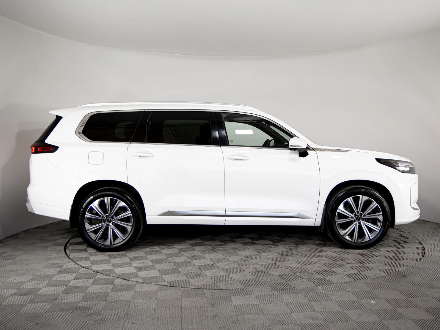 EXEED VX, 2024